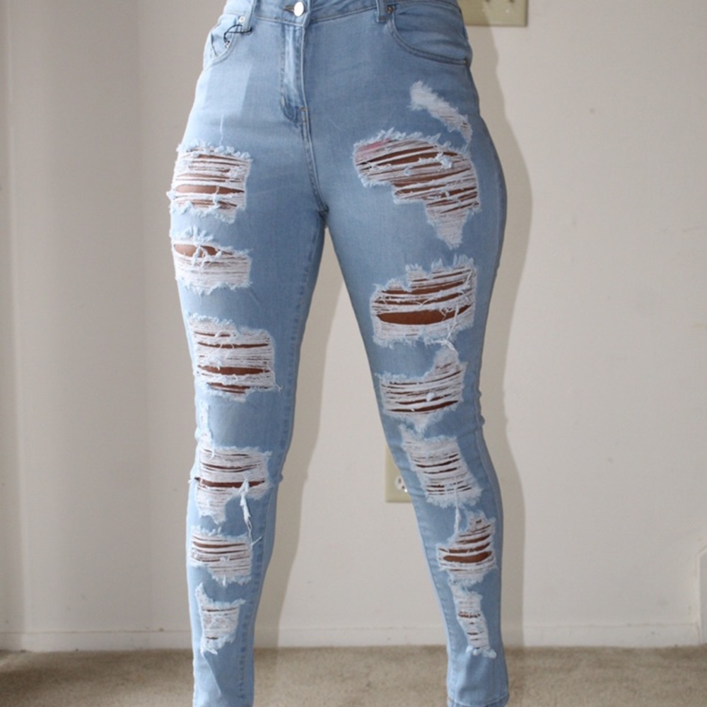 “Distress Me Out” jeans